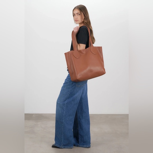 Lazaro Tika Full-Grain Leather Tote Bag & Detachable Pouch - Picture 3 of 8